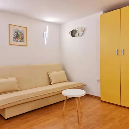 Apartment Beakovic *