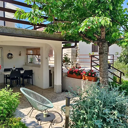 Apartment Beakovic