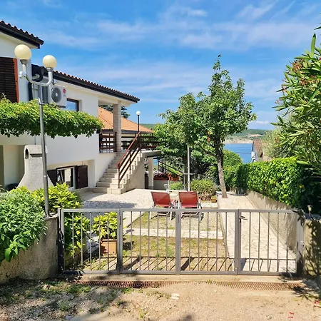 Beakovic Apartment *