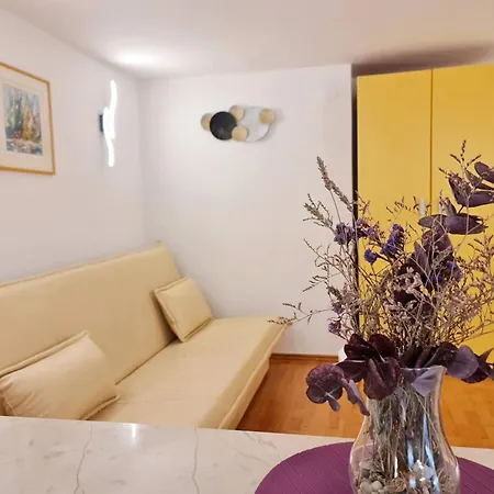 Beakovic Apartment *