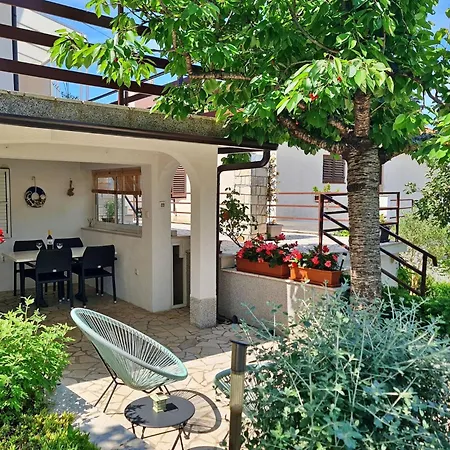 Beakovic Apartment *